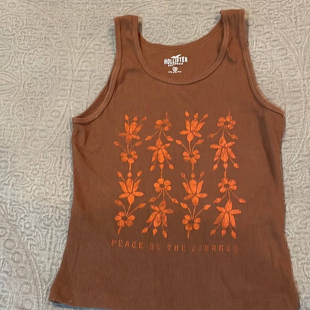 Brown ribbed tank top